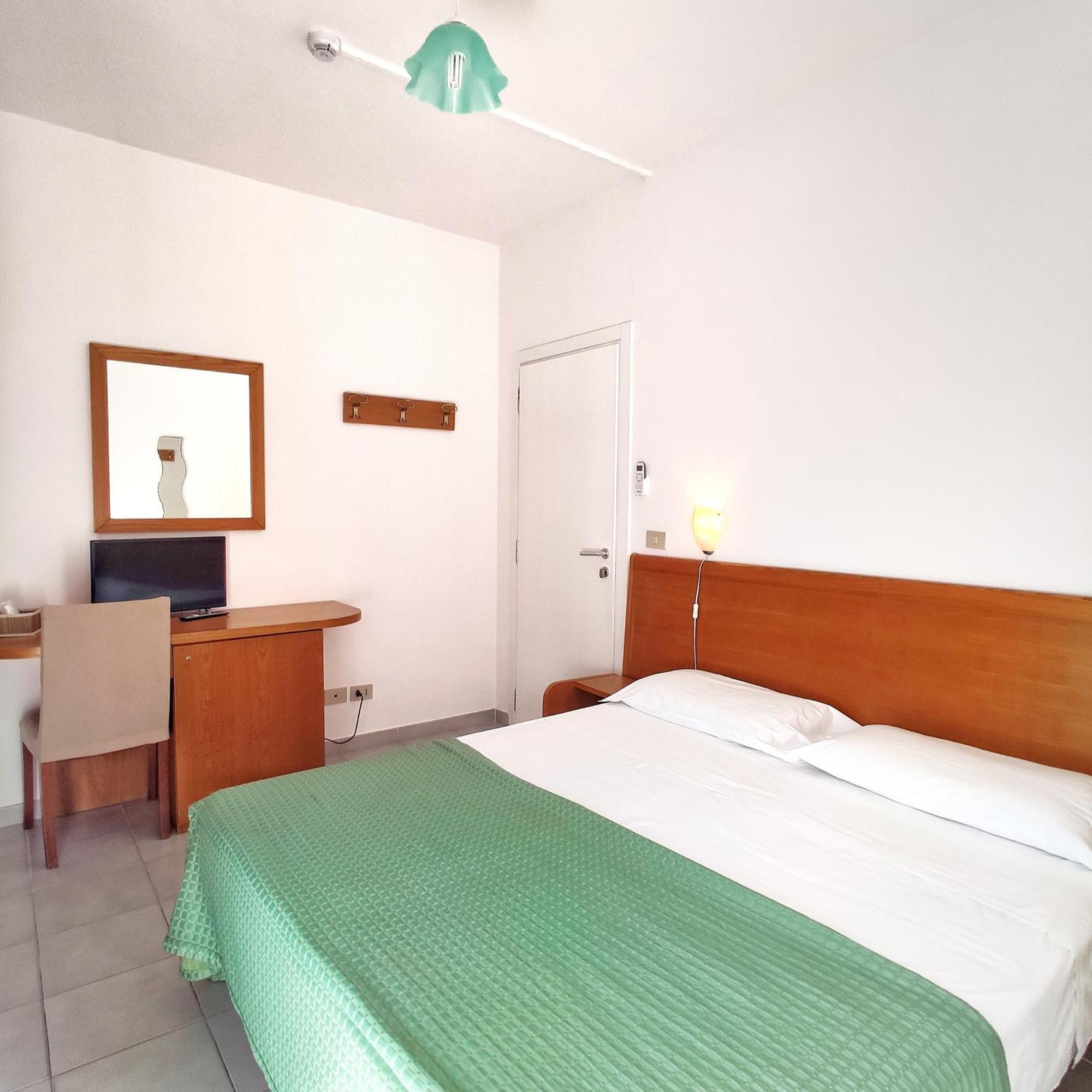 Piccolo Hotel Terracina Ngoại thất bức ảnh