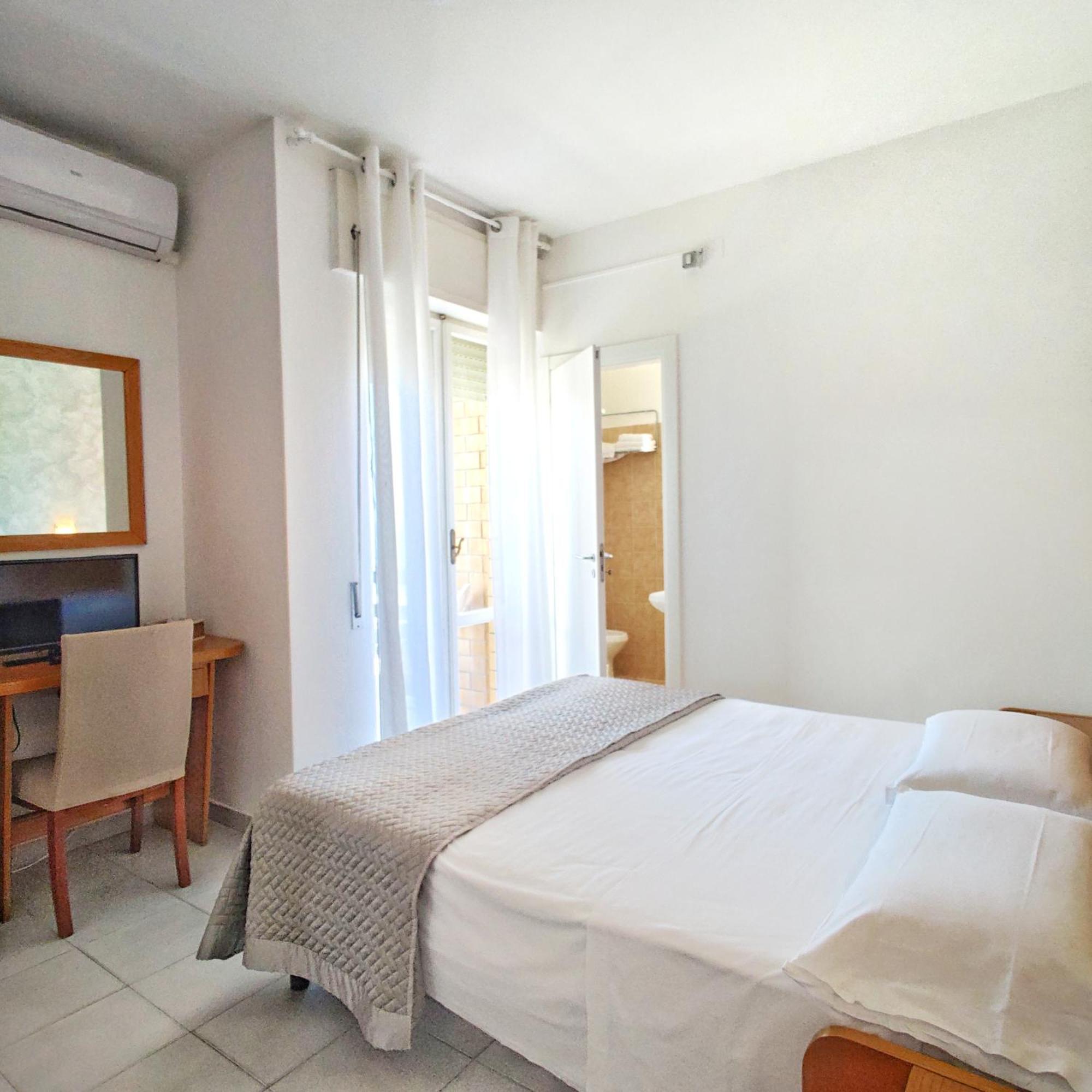 Piccolo Hotel Terracina Ngoại thất bức ảnh